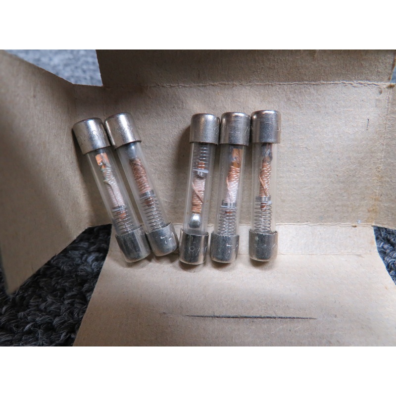 DW8-125V1A Falcon Fuse Set of 5 with Serviceable Tag (New Old Stock)