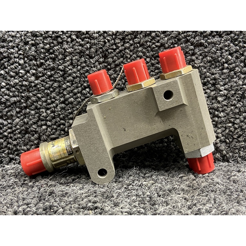 F10A740006, 285685 Falcon 10 Hydraulic Union Block w Clapet