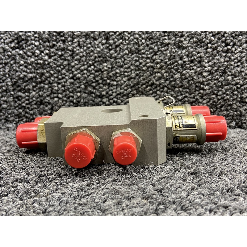 F10A740007, 285685 Falcon 10 Hydraulic Union Block w Clapets