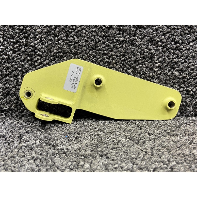 100-617-0034-D01 Kodiak 100 Cross Tube Brake Support Bracket RH