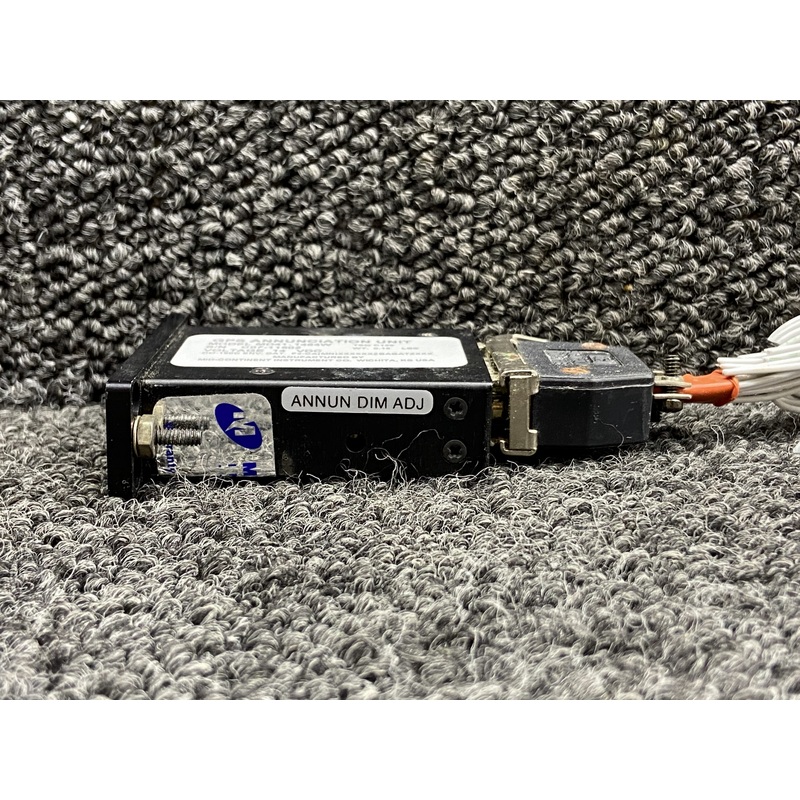 MD41-1484W Mid-Continent GPS Annunciator Display Unit (Volts: 14)