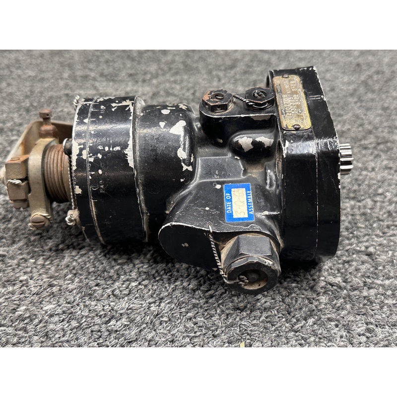 210270B Continental IO-470-E Woodward Propeller Governor Assembly