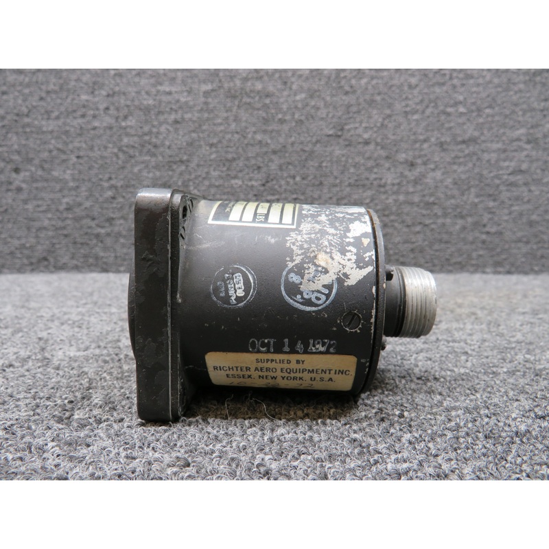 29-205 (Alt: 350-205-1) Aircraft Inst. Carberutor Temperature Gauge (Worn Paint)
