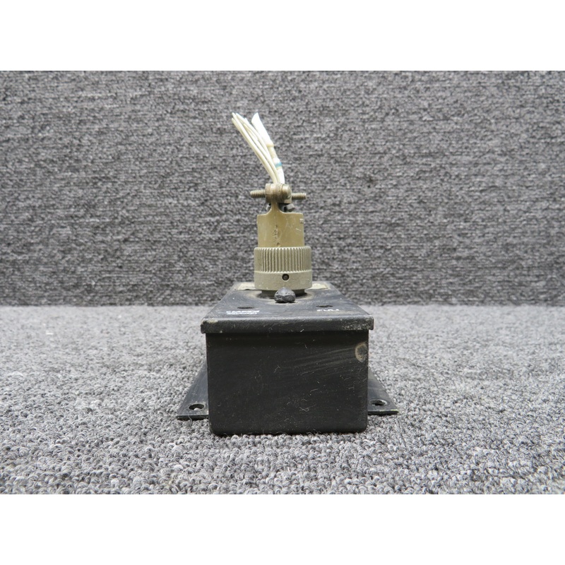 9910180-2 Consolidated Airborne Systems CMF 1284 Control Monitor (28V)