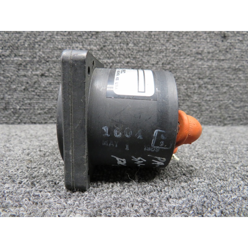 MD-88P (Alt: 548-868) Mid-Continent Clock Indicator (12-32V)