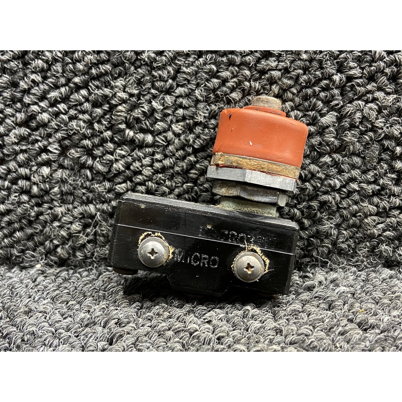 MS25008-1 (Alt: DT-2R-A7) UND Lab Landing Gear Position Switch LH or RH