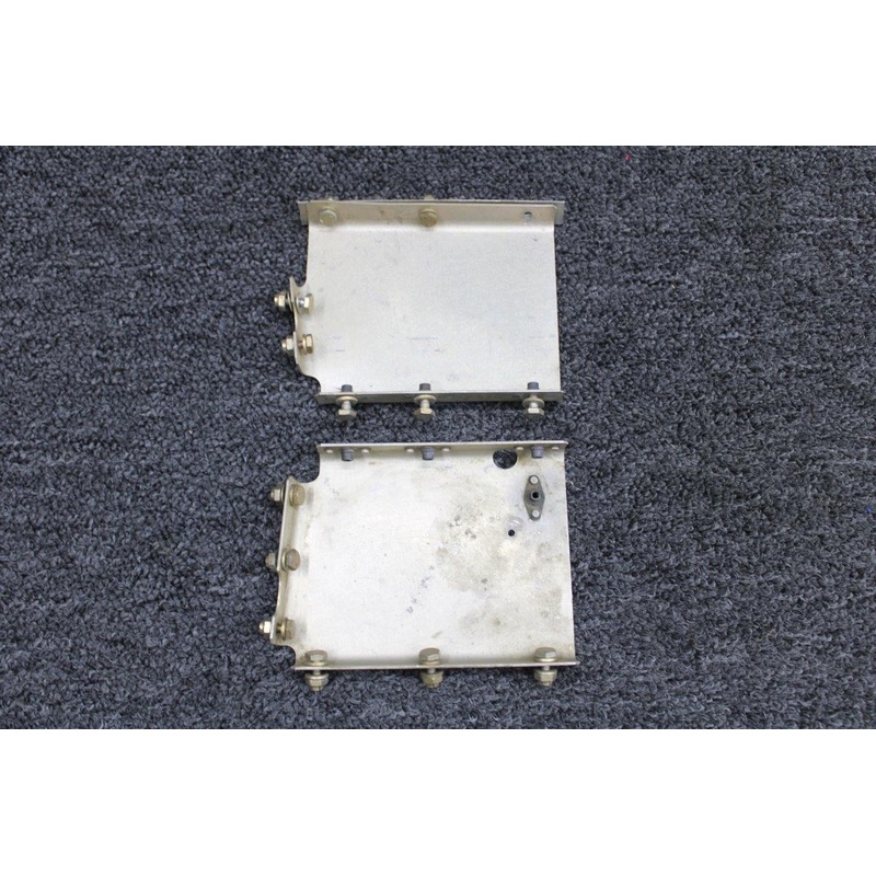 047-6088-02, 047-6089-02 Allied Signal Roll Servo Bracket Upper and Lower