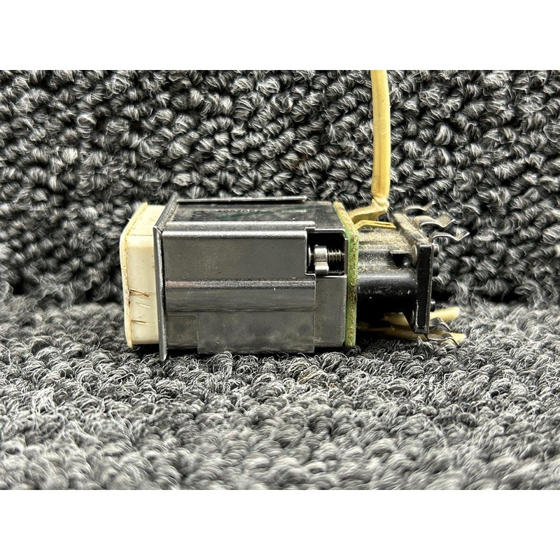 10570CA-2 (Use: 380-700-1355-001) Hayes Products Inc Starter Disengage Switch