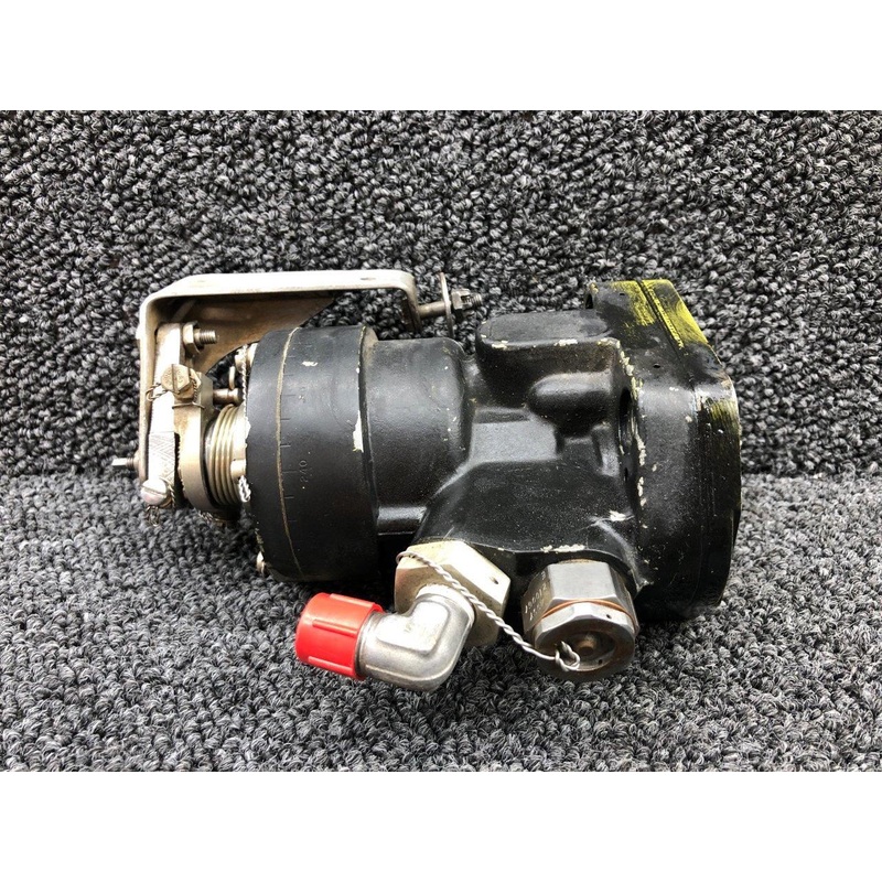 D210439B/E Continental IO-520-CB3 Woodward Prop Governor (Prop Struck, Core)