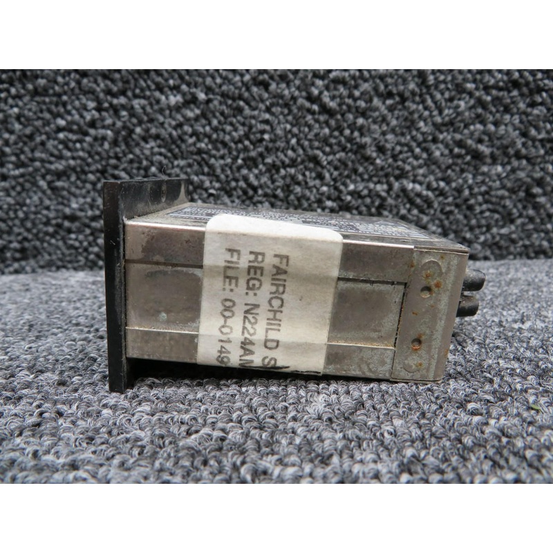 DSF1546-1 Consolidated Airborne Fuel Flow Totalizer Indicator (Volts: 24)