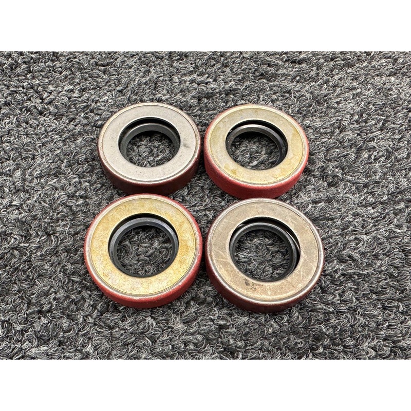 534938 Teledyne Continental Oil Seal (Set of 4) (New Old Stock)