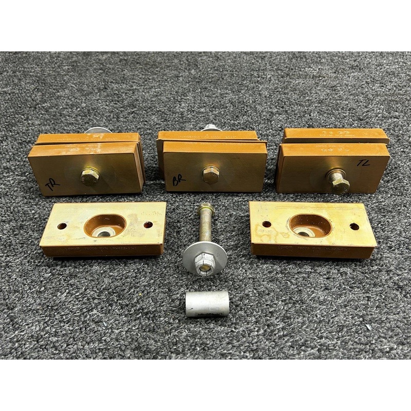 LM-423-41-1, LM-423-42-1 Lord Engine Shock Mount Set (Time Since New: 445.20)