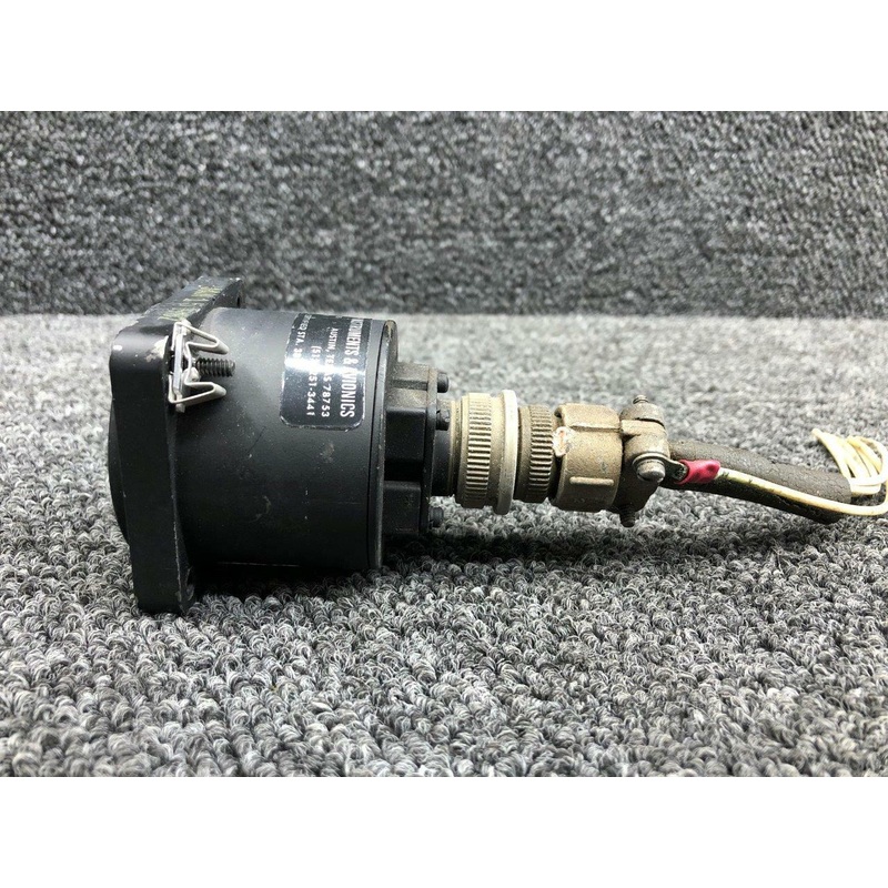 C662005-0101 Cessna 401 Aircraft Inst. Auxiliary Fuel Gauge (Volts: 28)