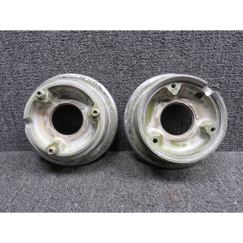 9532926 (Use: 9532926-6) Goodyear 5.00-5 Nose Wheel Assembly