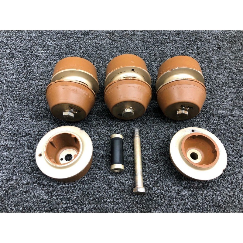 J9613-58 Cessna 414 Continental TSIO-520-J Lord Engine Shock Mount Kit RH