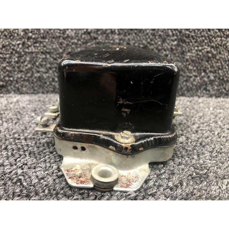 1118976D Delco Remy Voltage Regulator Assembly