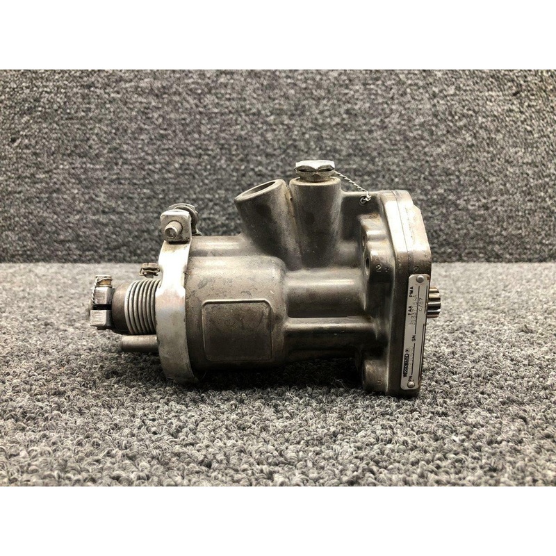 D210680 (USE: 35-380088-3) Continental IO-520-BA2 Woodward Propeller Governor