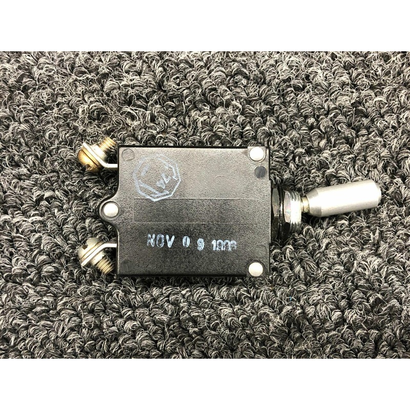 W31-X1005-15 (Alt: 35-380132-45) Potter and Brumfield Toggle Switch (Amps: 15)