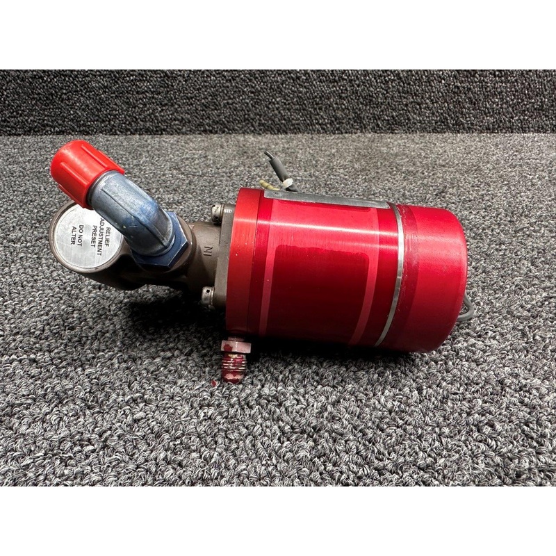1499-00-19 Dukes Fuel Boost Pump Assembly (Volts: 14, Amps: 6)