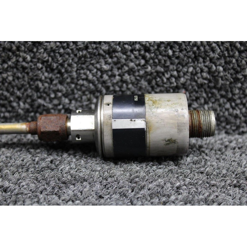 211C119-97 Condec Oil Pressure Switch (Corroded Fitting)