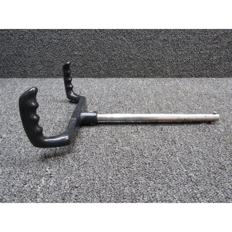 35632 / 35621 Aero Commander 100-180 Control Yoke (L: 11-15/16, D: 3/4) (a)