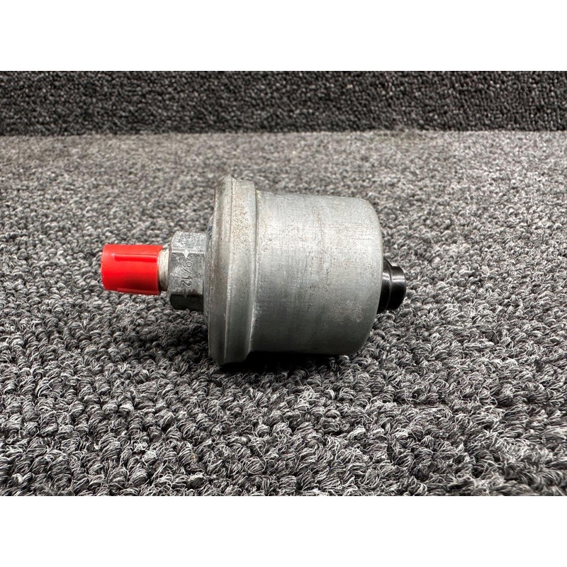 360-081-029-065C Continental TSIO-360-LB1B VDO Oil Pressure Sensor