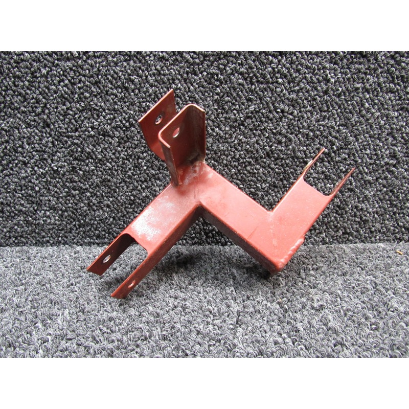 0153013-3 Aero Commander 100-180 Push-Pull Tube Bellcrank RH