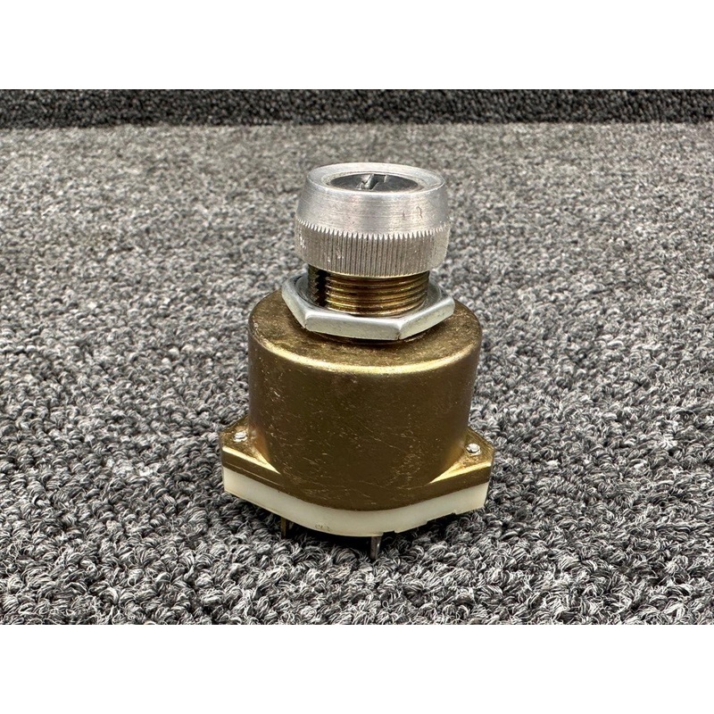 C292501-0105 Gerdes Products A-510 Ignition Switch with Locks and Key Set