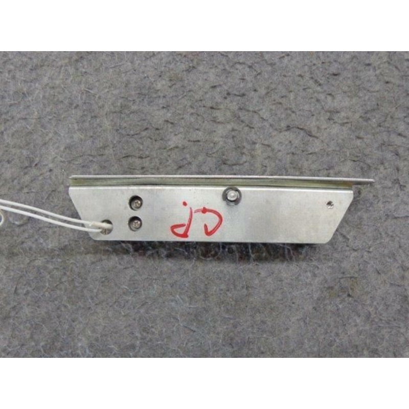 22-5600-62-01 Diamond DA-20-C1 Strike Block Latch Canopy RH