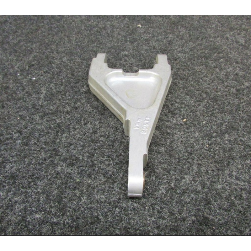 B4089 Twin Commander Torque Link Nose Gear (JC)