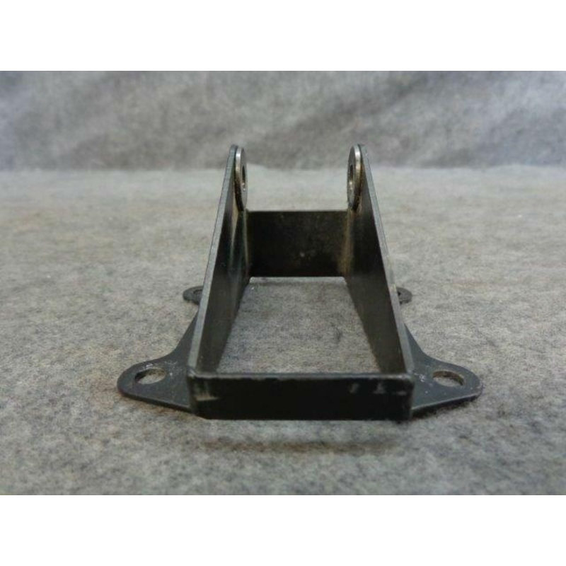 20-5530-00-01 Diamond DA20-C1 Bracket Support Bellcrank Elevator