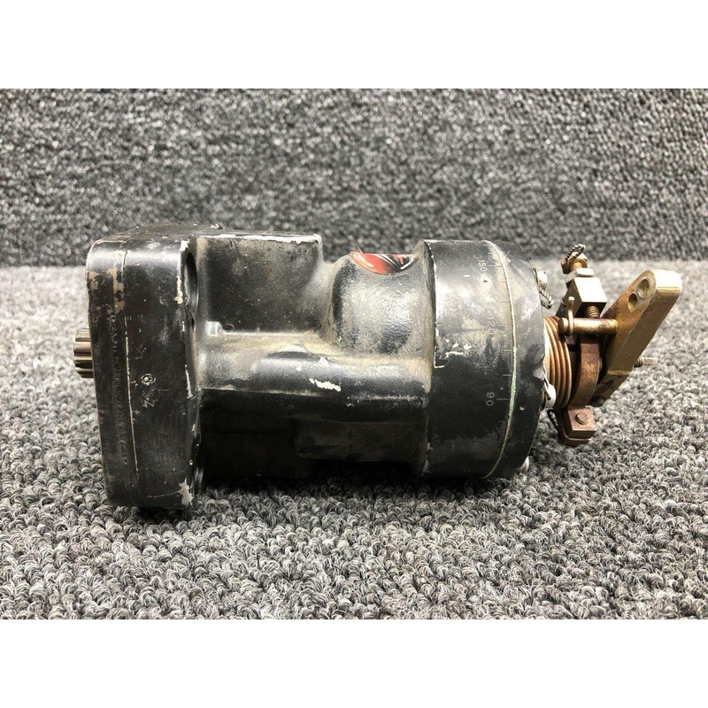 B210444 (USE: 0750101-70) Continental TSIO-520-VB5F Woodward Propeller Governor (PROP STRUCK)