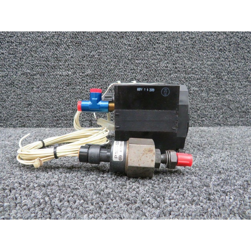 MD180-1 Mid-Continent Manifold Pressure / Fuel Flow Indicator, Lighted (28V)