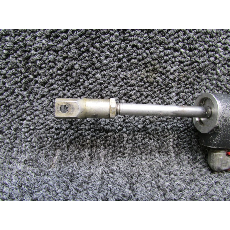 96-380034-1 (Use: 96-380034-23) Beechcraft 95-B55 Gerdes Master Brake Cylinder