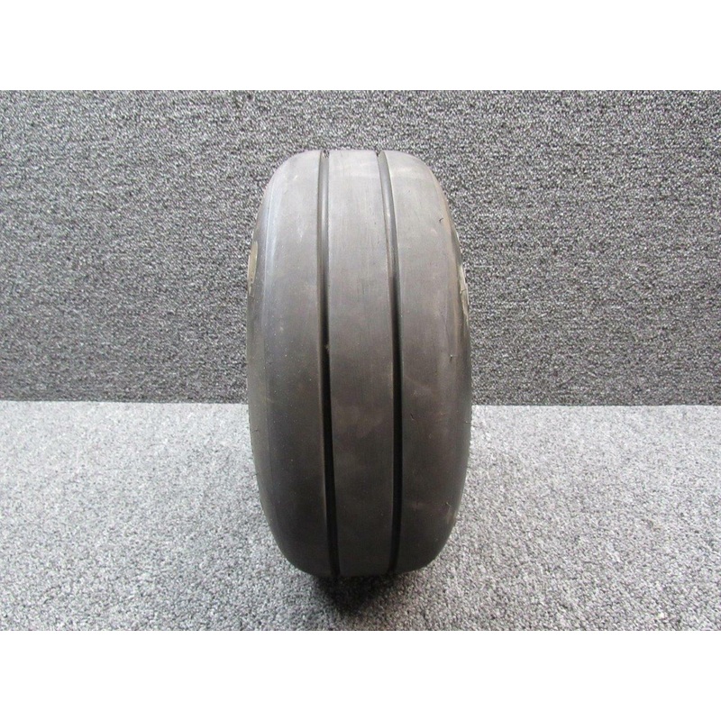 156E66-4 Goodyear Flight Custom 3 15×6.0-6 Tire