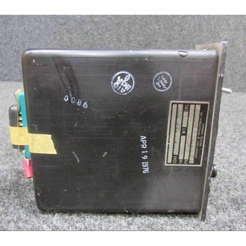 51-9000 Aircraft Instruments Battery Temperature Indicator