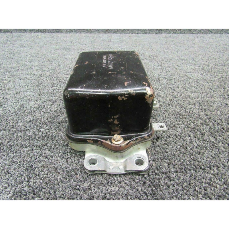704D (Alt: 6221-25) Beech B35 Delco Remy Voltage Regulator (Volts: 14)