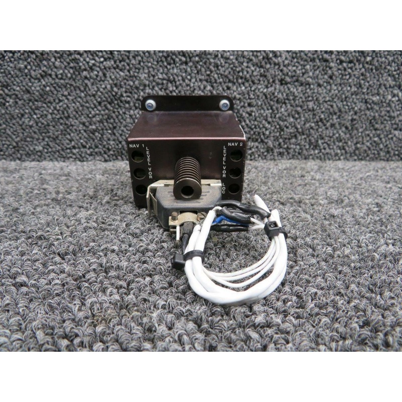 Cessna T210F Davtron 903 DVOR Indicator (Volts: 28)
