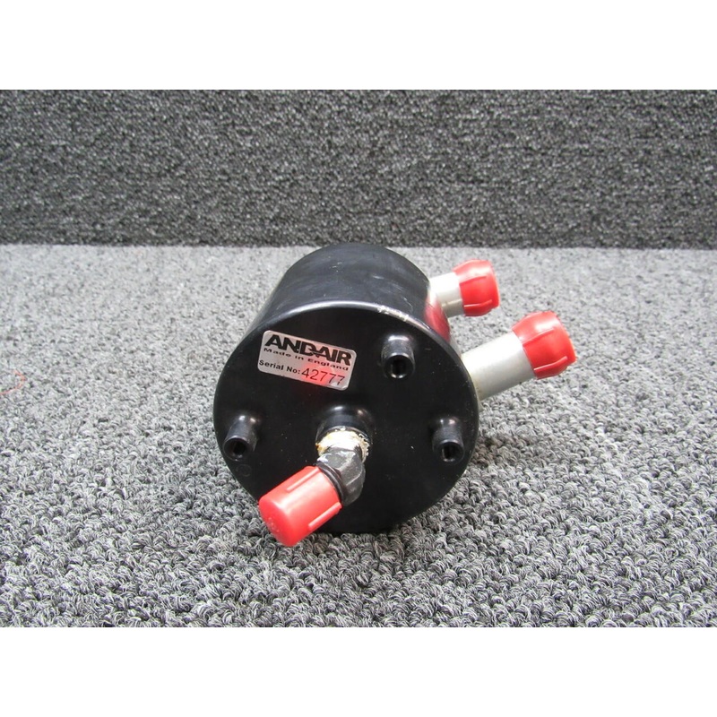 OS850 Continental TSIO-550-K1B Andair Oil / Air Separator (Hours: 695.5)