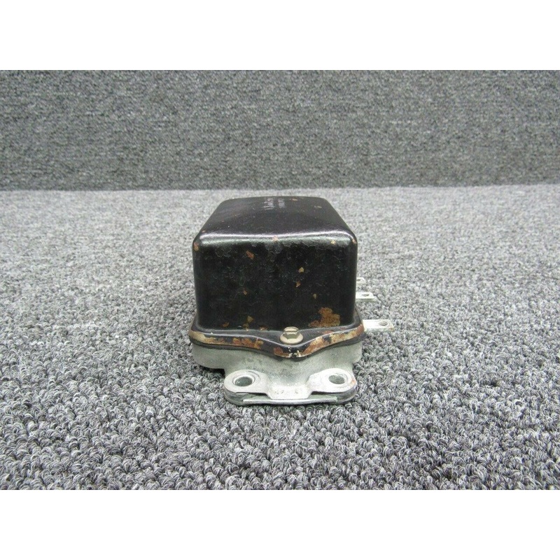 0413205-10 Cessna 172 Delco Remy Voltage Regulator (Volts: 14)