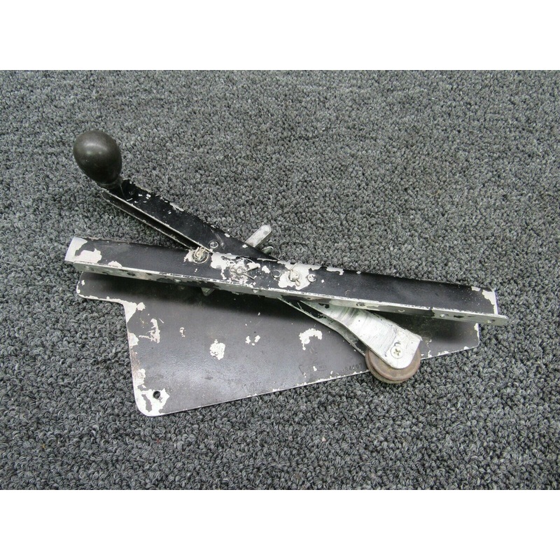 39036 / 54698 Cessna A185F Edo-Floats 597-2790 Handle & Bracket Float Controls