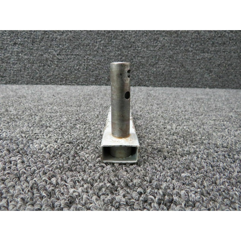 5610249-77 Aero Commander 680FL Cowl Flap Control Arm Assembly