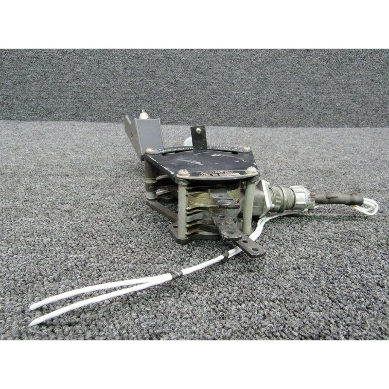 EC-1012-1 Cessna 305A L-19 Avionic Products Eng. Throttle Quadrant