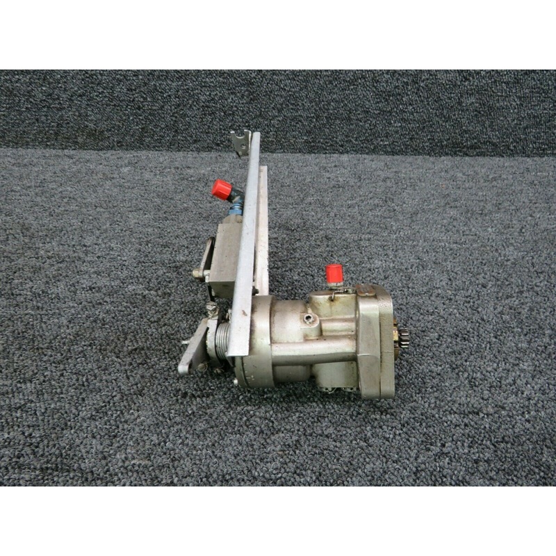 210195K Lycoming IO-360 Woodward Propeller Governor (PROP STRUCK)