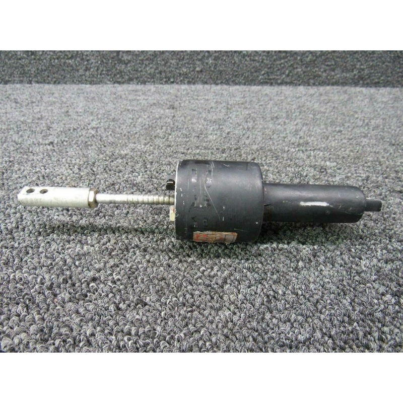 A-049-35 Rockwell 112A Gerdes Master Brake Cylinder Assembly Pilot