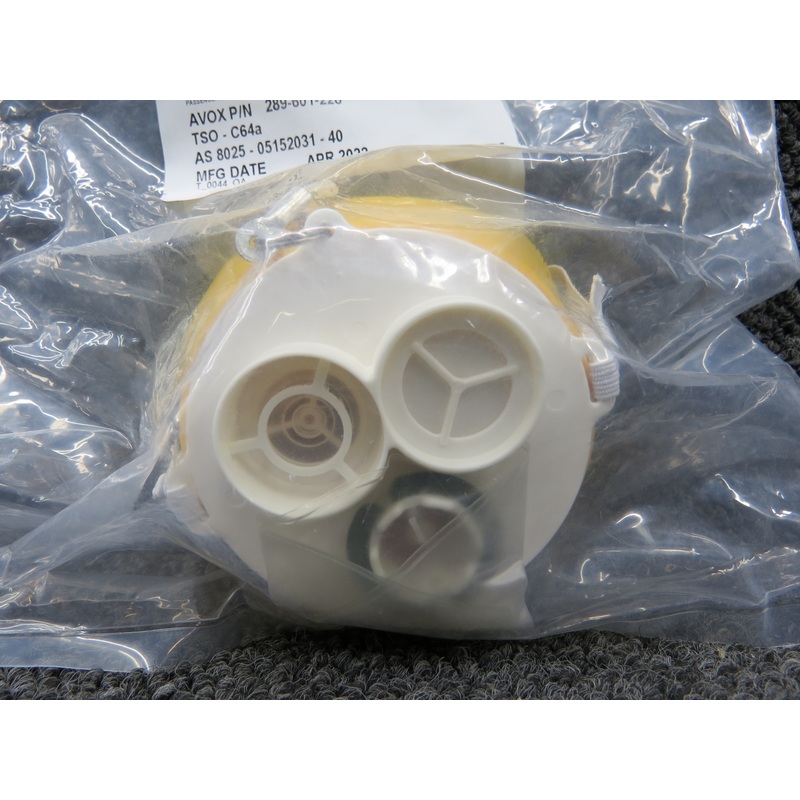 289-601-228 Zodiac Passenger Oxygen Mask (New Old Stock)