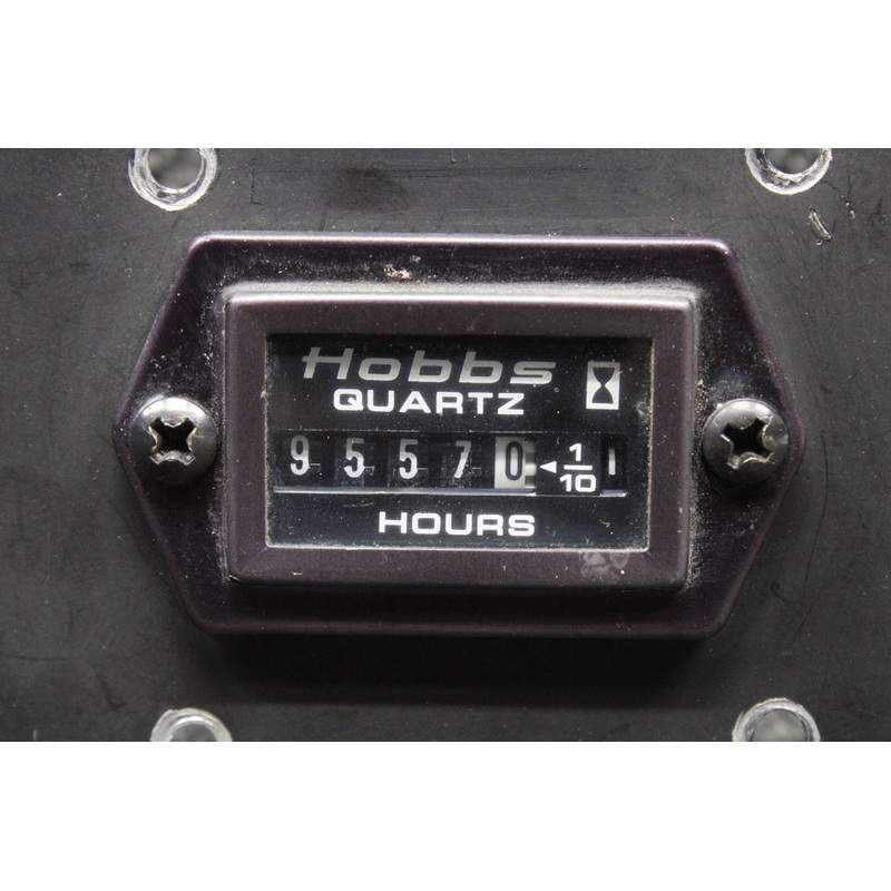 85094 Hobbs Quartz Hour Meter Indicator w Cover (12-60V) (Hours: 9557.0) (Core)