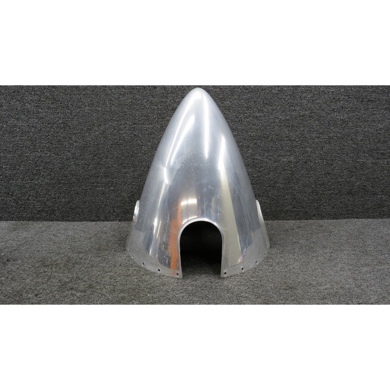D3434-1P Hartzell 3 Blade Propeller Spinner (Chipped)