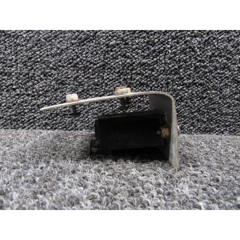 LR-42455 Hobbs Quartz Hour Meter Indicator with Bracket (Hours: 0.2) (12-60V)