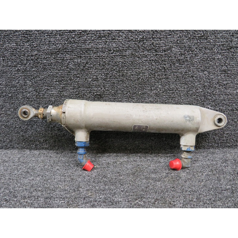 OAS2923-3 Ozone Landing Gear Hydraulic Actuator (Minor Rust)
